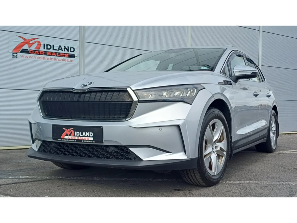 Skoda Enyaq 80 IV   ELECTRIC //BIG BATTERY//SAT NA - Image 2