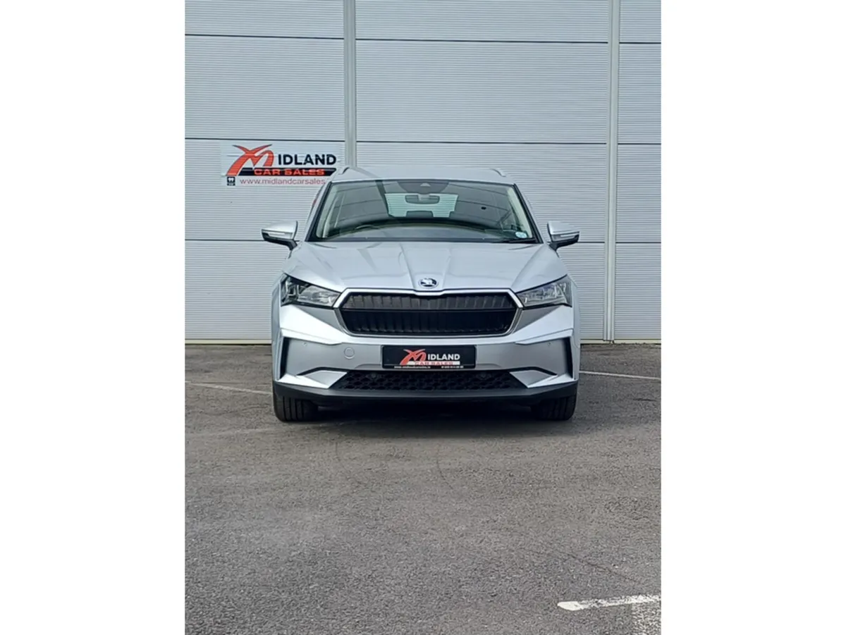 Skoda Enyaq 80 IV   ELECTRIC //BIG BATTERY//SAT NA - Image 3