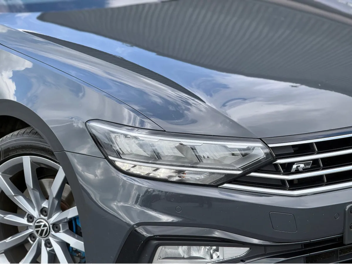 Volkswagen Passat 2.0 TDI R-LINE AUTO - Image 2