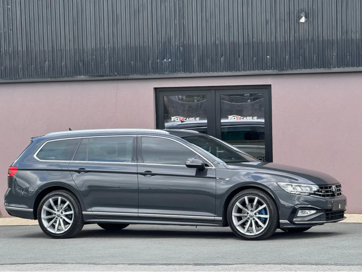 Volkswagen Passat 2.0 TDI R-LINE AUTO - Image 4