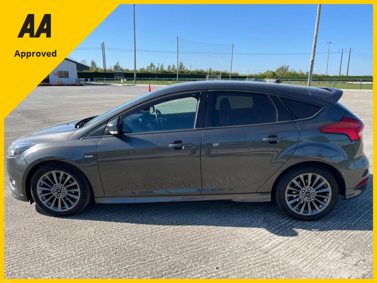 Ford Focus ST-LINE 1.5 TD 120PS 6SPEED 4DR - Image 4