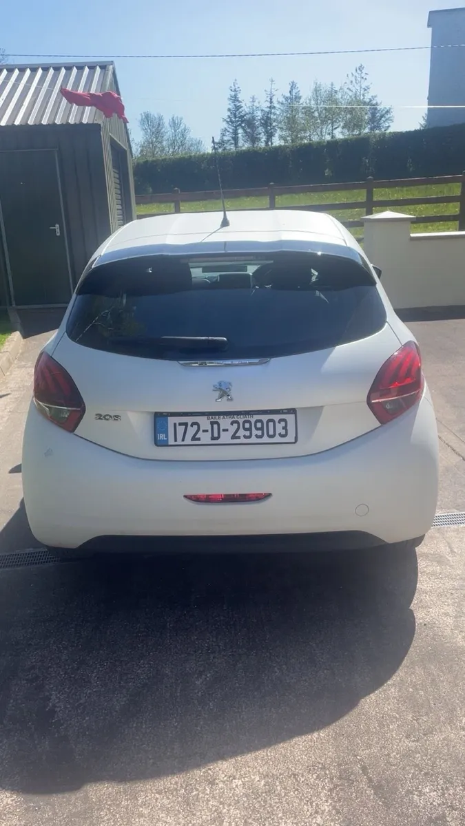Peugeot 208 Diesel - Image 4