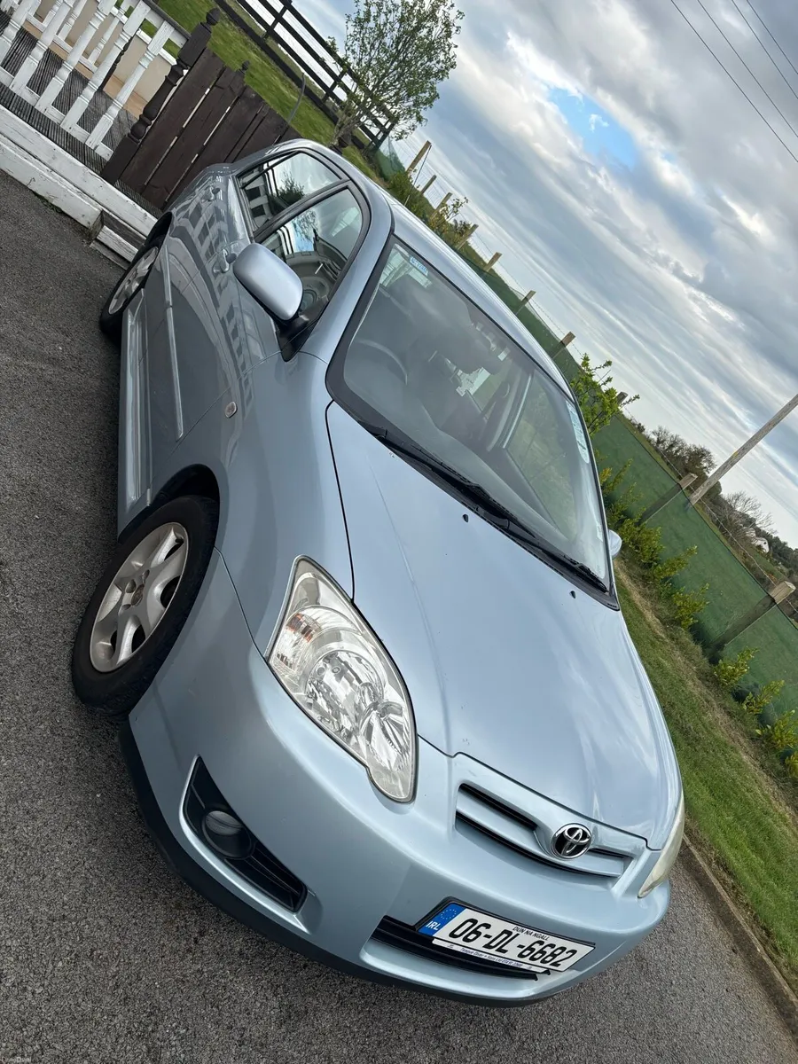 Toyota Corolla 1.4 Vvti Hatch - Image 2