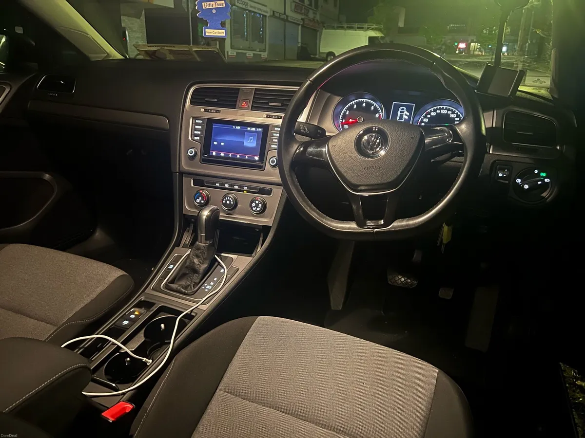 Volkswagen Golf 2015 - Image 2