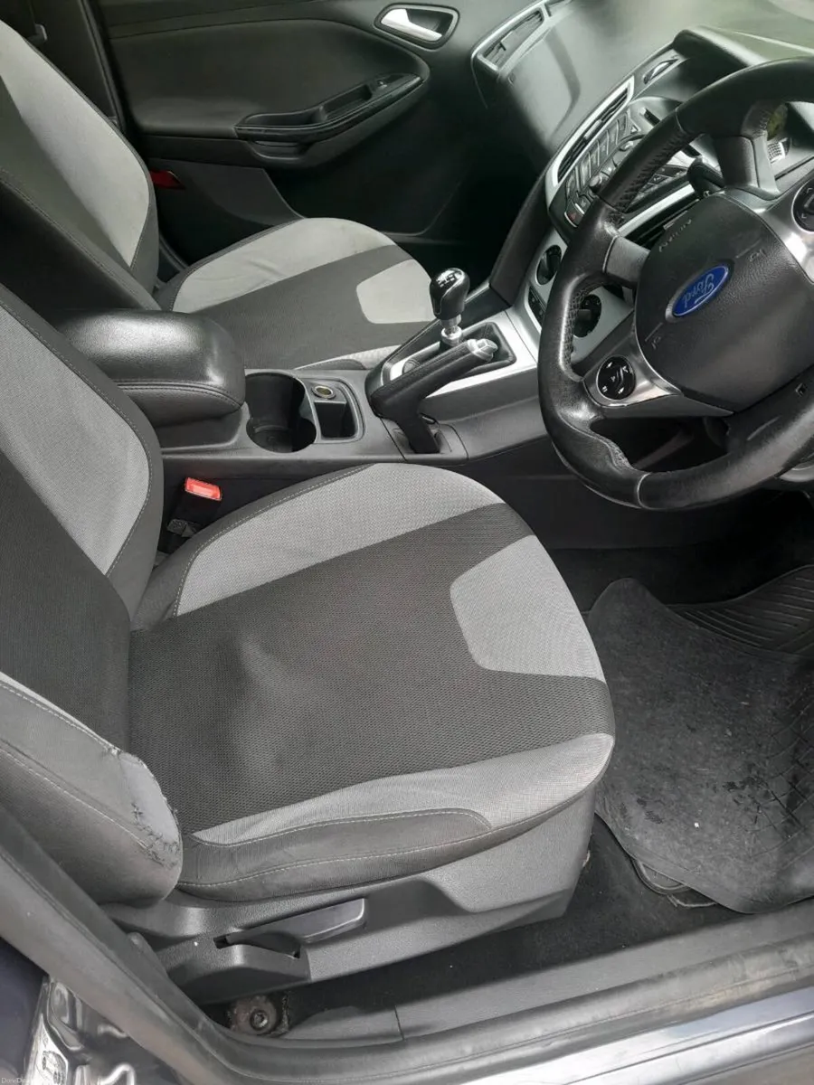 Car - Image 3