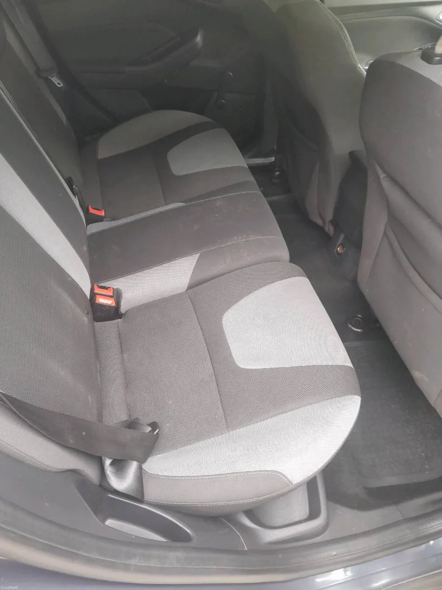Car - Image 2