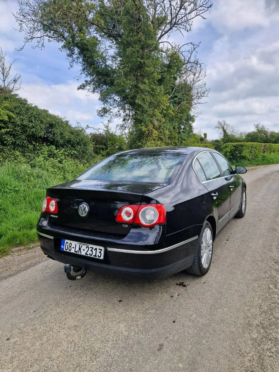 Volkswagen Passat 2008 - Image 1