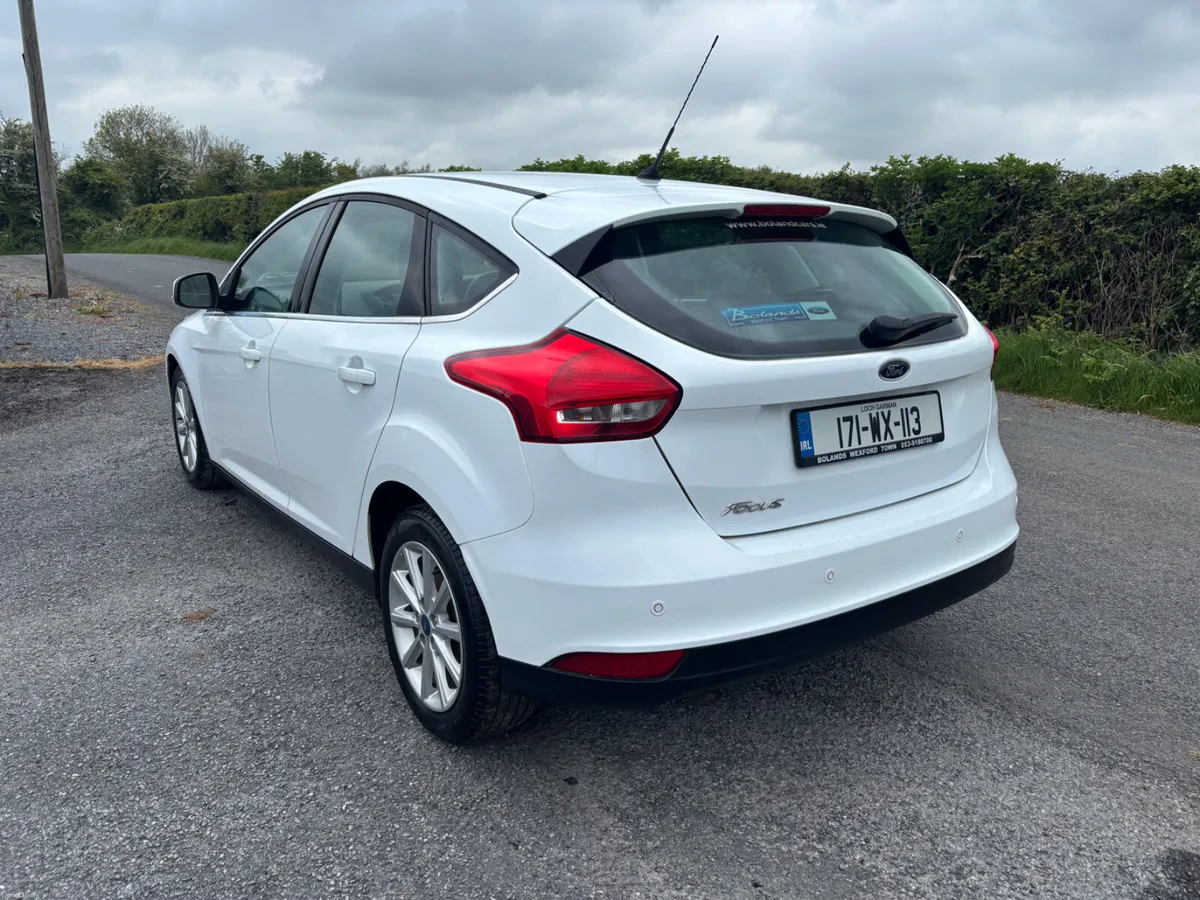 Ford Focus 2017 titanium - Image 4
