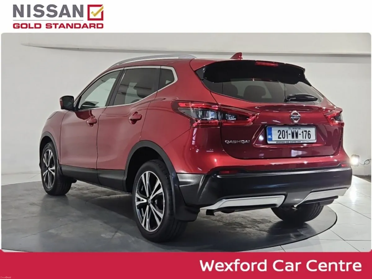 Nissan Qashqai 1.3 PET SVE DCT Auto - Image 4