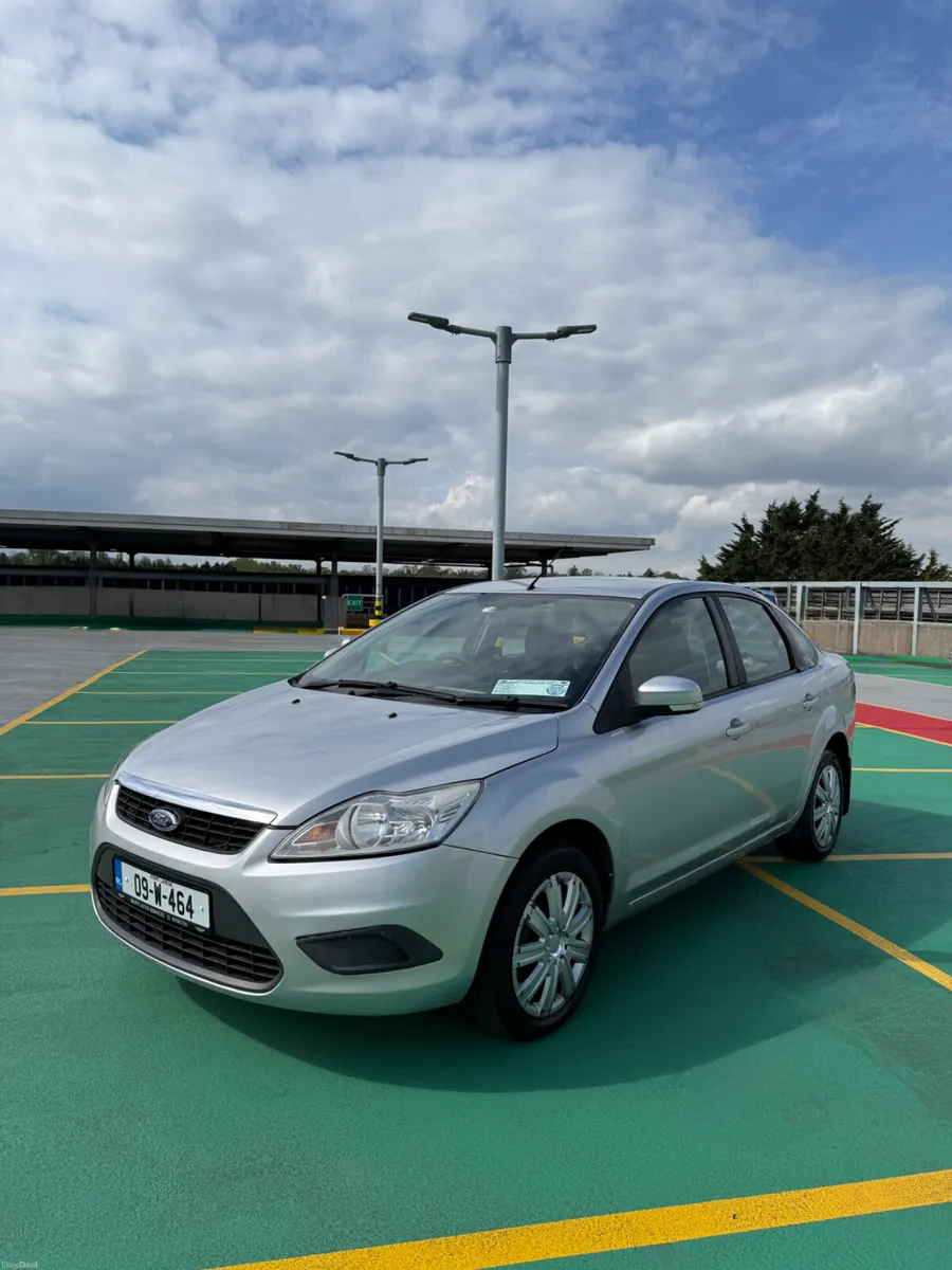 09 Ford Focus 1.4 Petrol - STYLE MODEL - Image 3