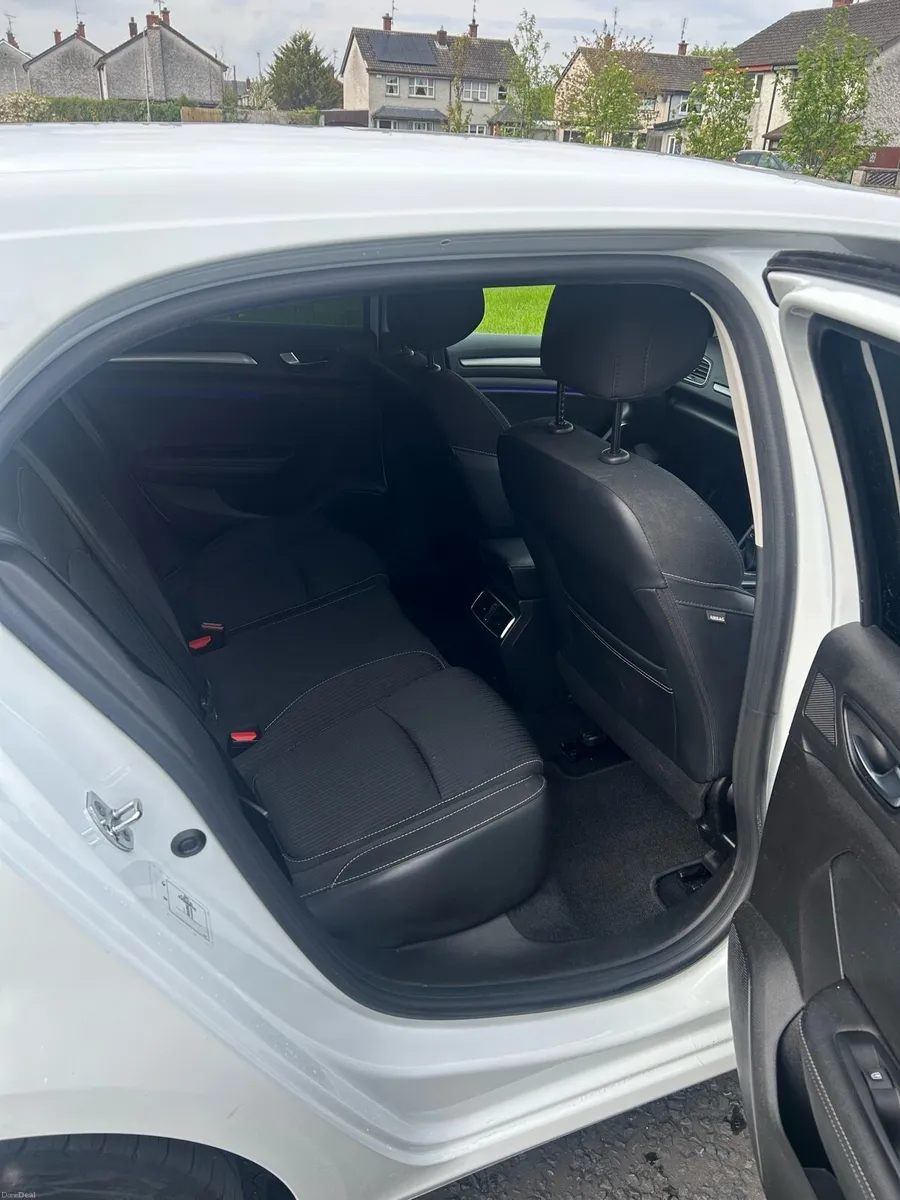 Renault Megane - Image 6