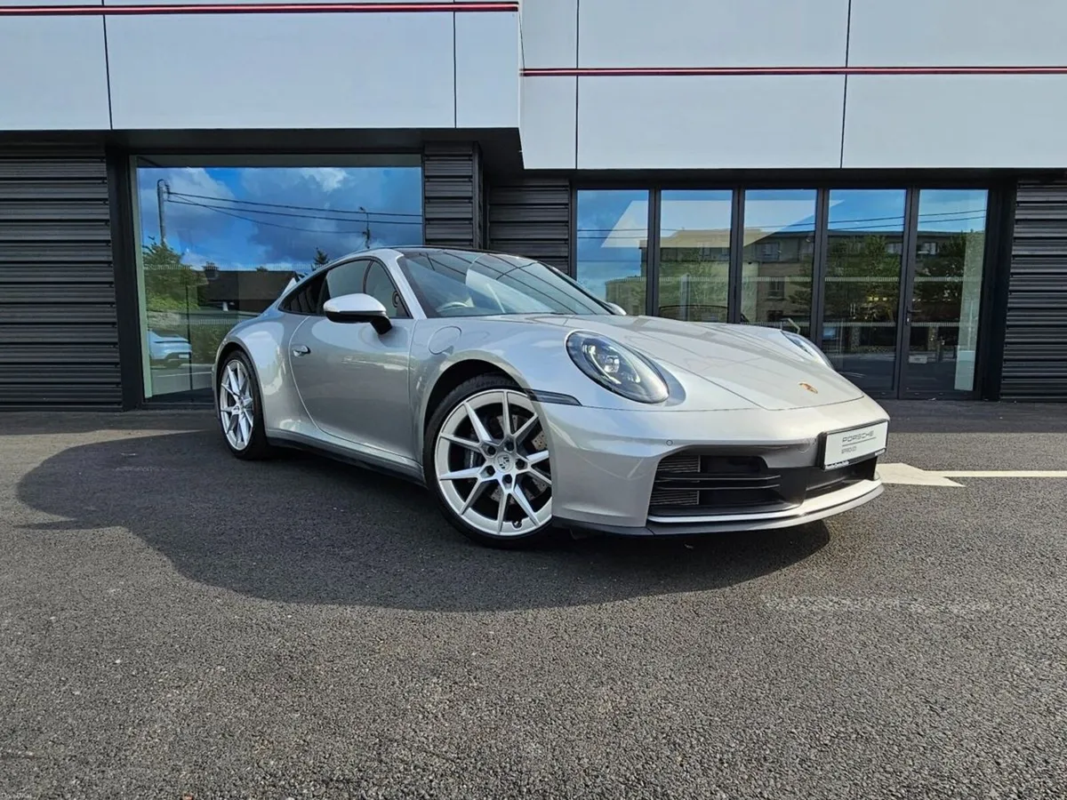 Porsche 911 Carrera - Image 1