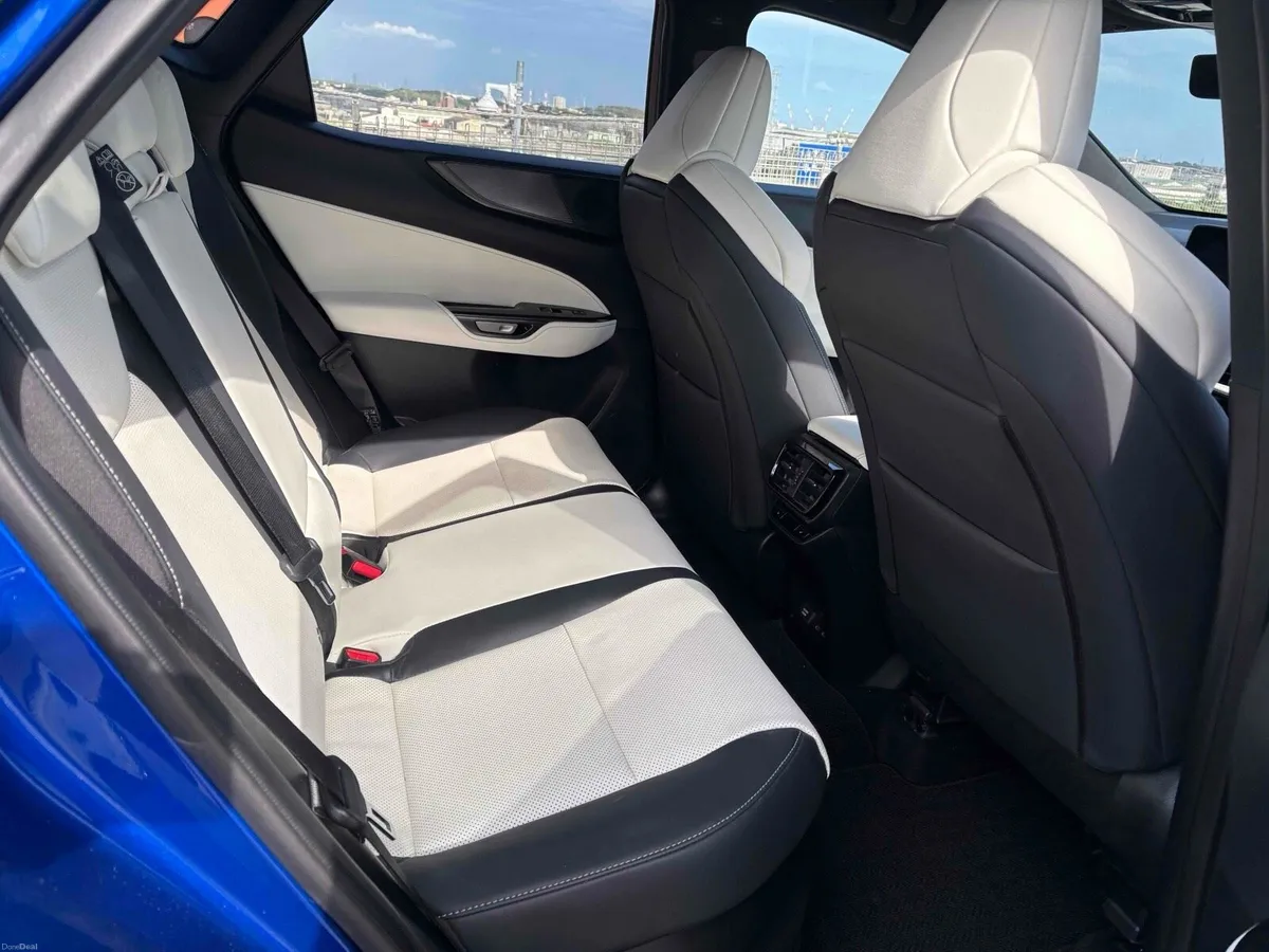 Stunning 2025 Lexus NX350h (Self Charging)5000km🔥 - Image 3