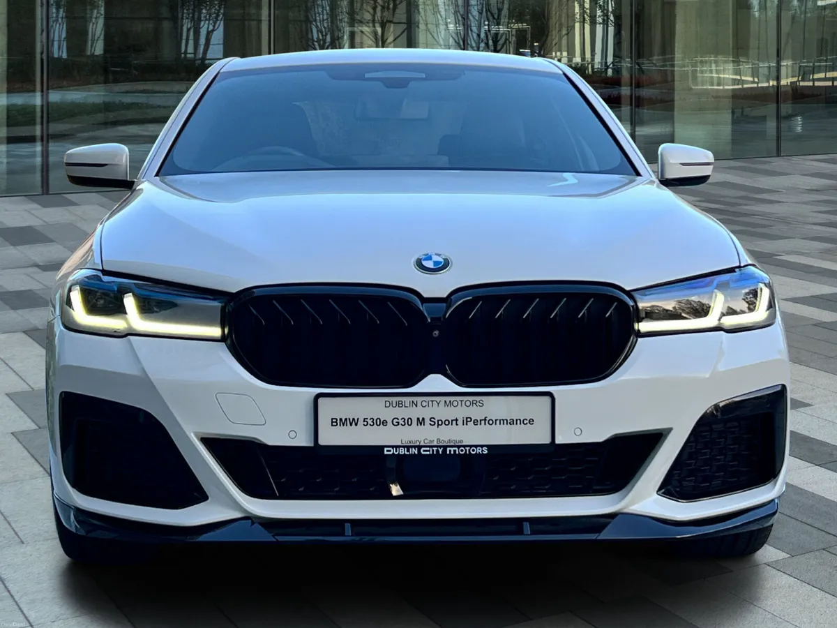 BMW 530e G30 LCI M Sport Joy Plus Edition - Image 2