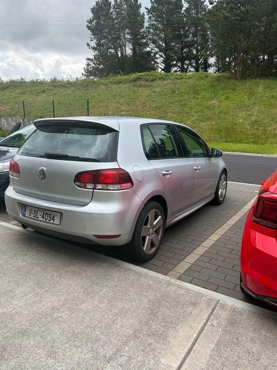 Volkswagen Golf 2011 - Image 1