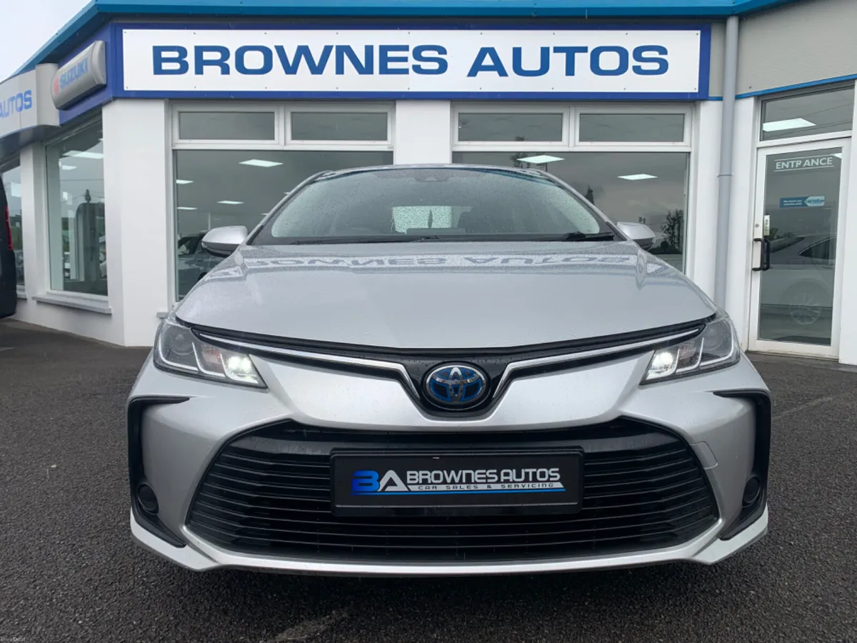 2019 Toyota Corolla Hybrid Automatic - Image 4