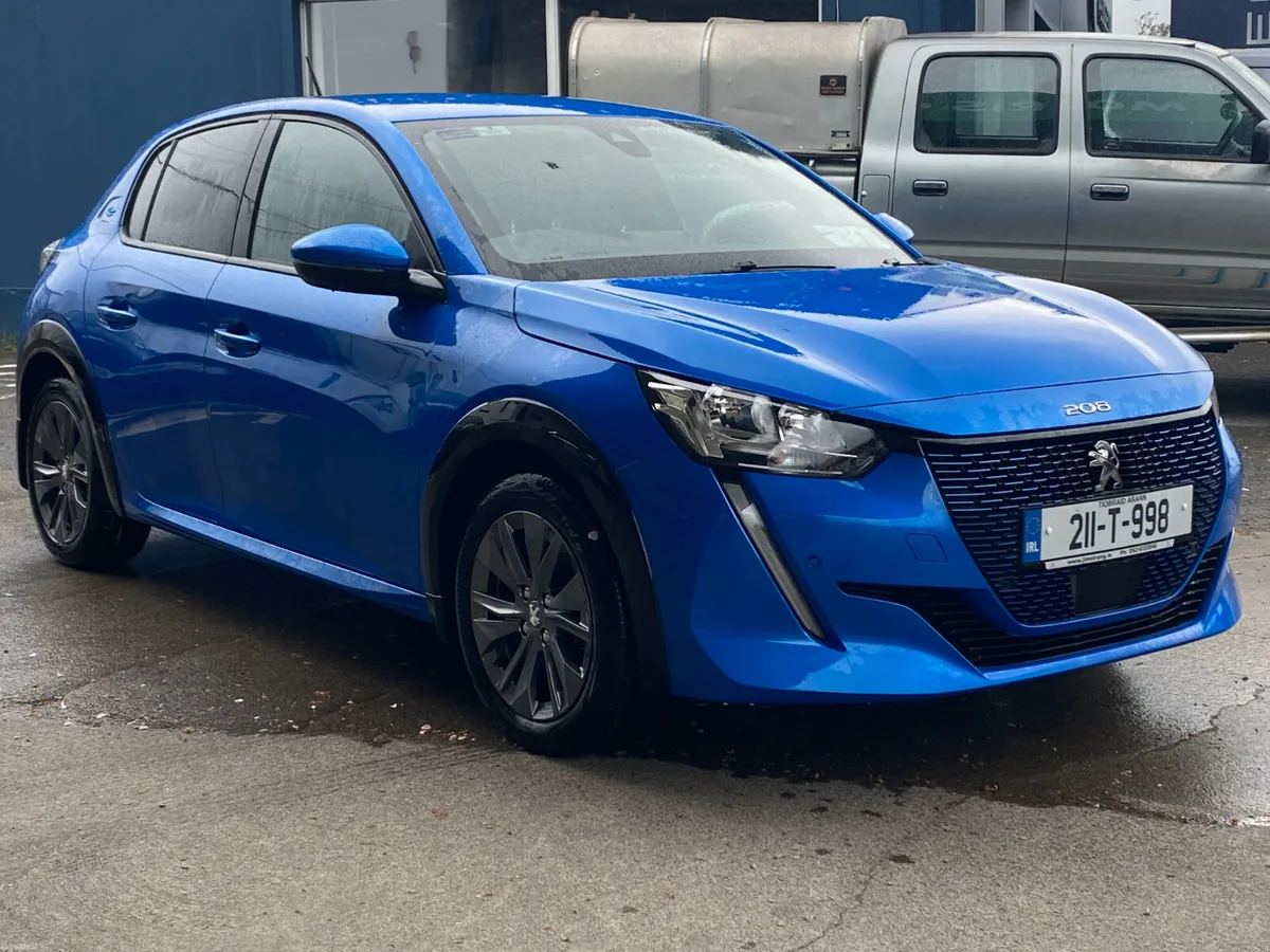 Peugeot 208 E Allure 50KWh - Image 1