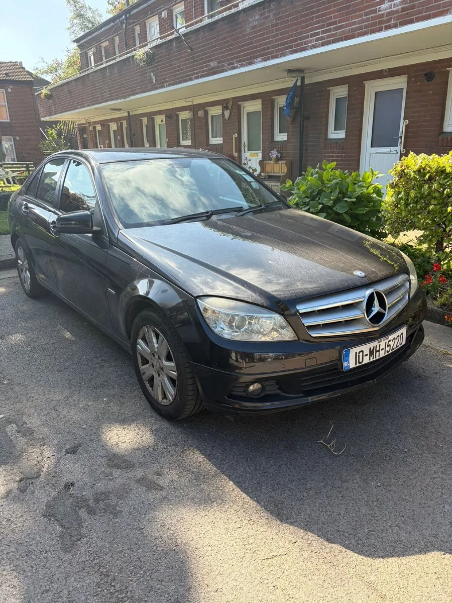 Mercedes-Benz C-Class 2010 - Image 4