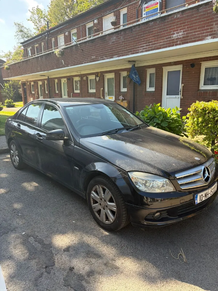 Mercedes-Benz C-Class 2010 - Image 1