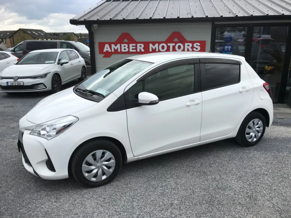 2019 TOYOTA YARIS VITZ PETROL AUTO - Image 1
