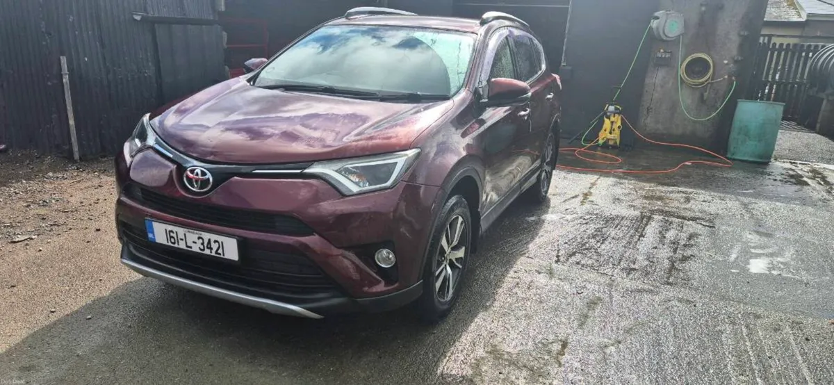 2016 Toyota RAV4 - Image 4