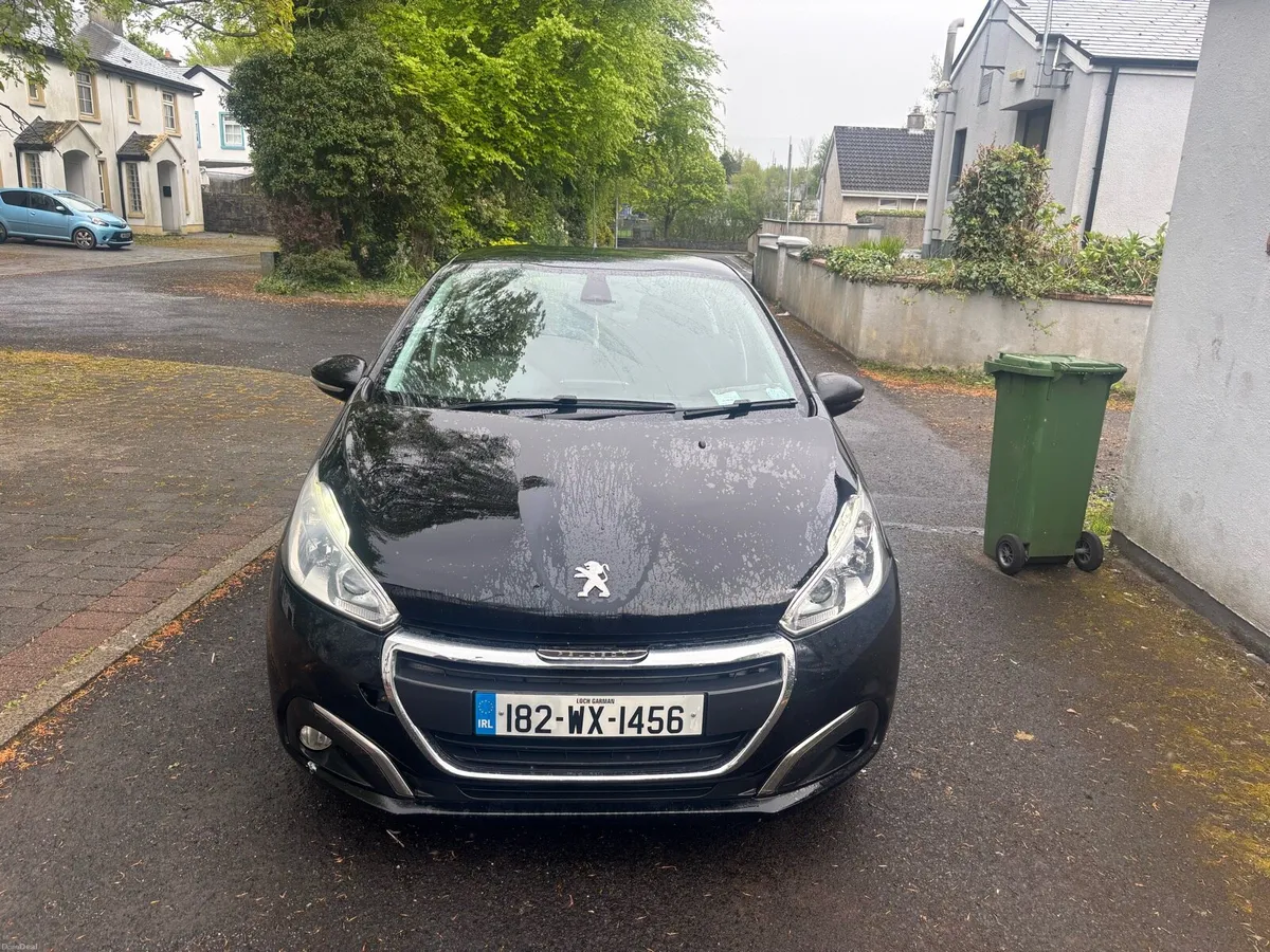 2018 (182) Peugeot 208 1.2 Petrol (€2.500) - Image 2