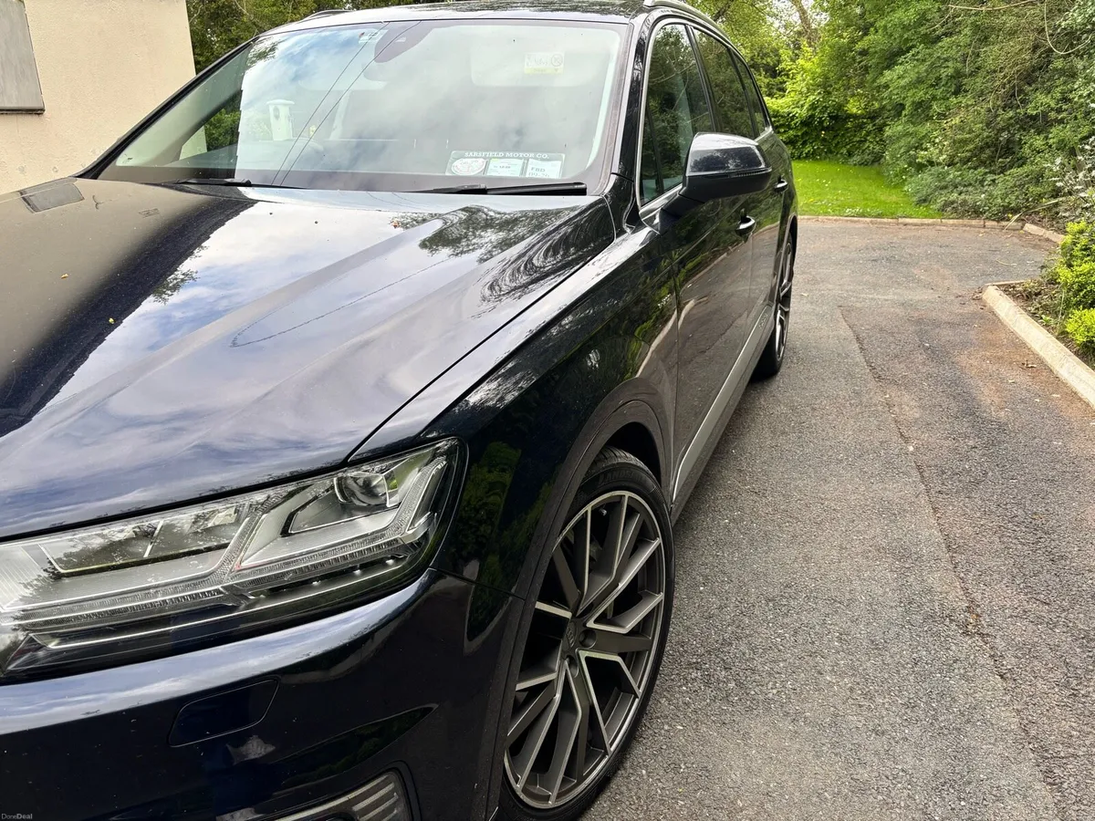 Audi Q7 - Image 3