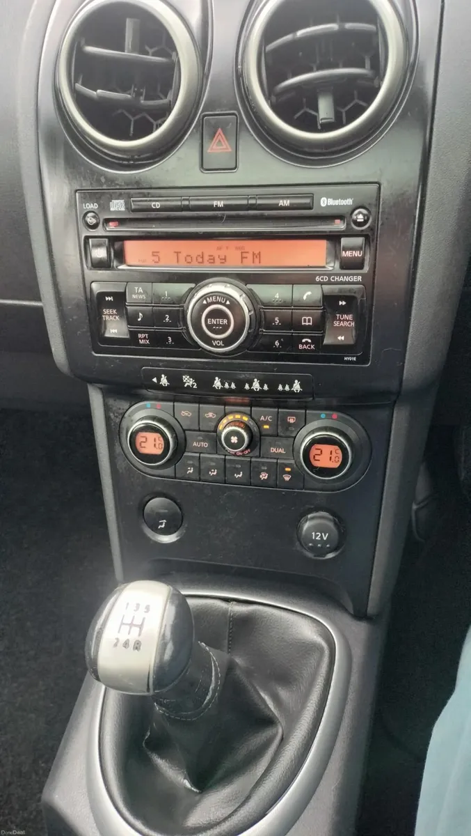 Nissan Qashqai 2010 - Image 2