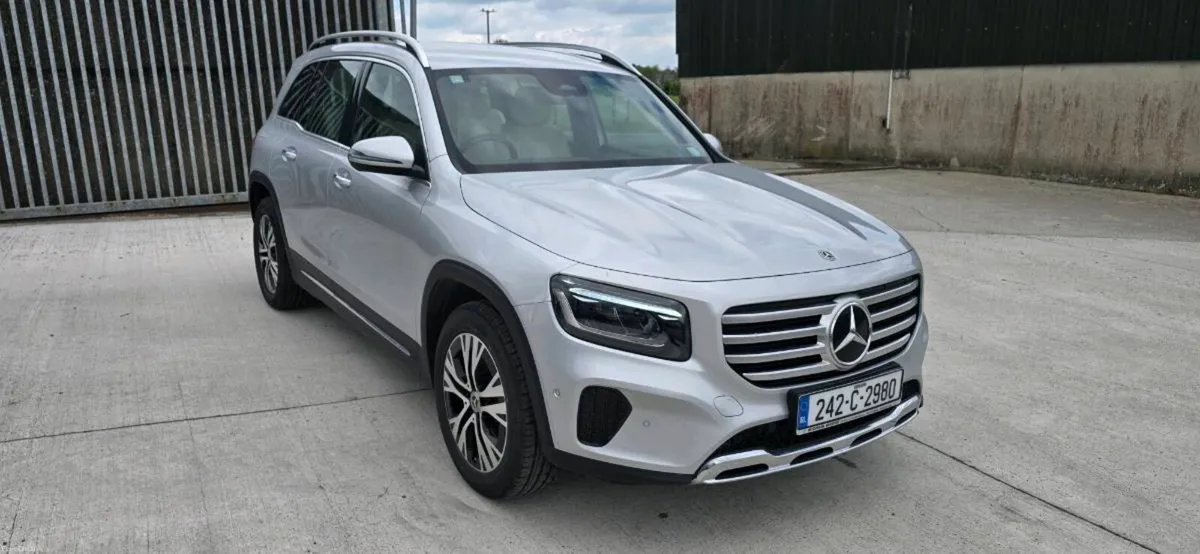 242 Mercedes GLB 2.0 Diesel 7 Seater - Image 1