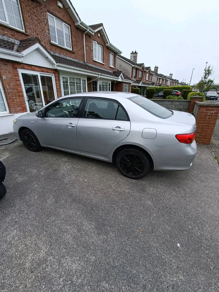 Toyota Corolla 2010 1.4 Manual - Image 3