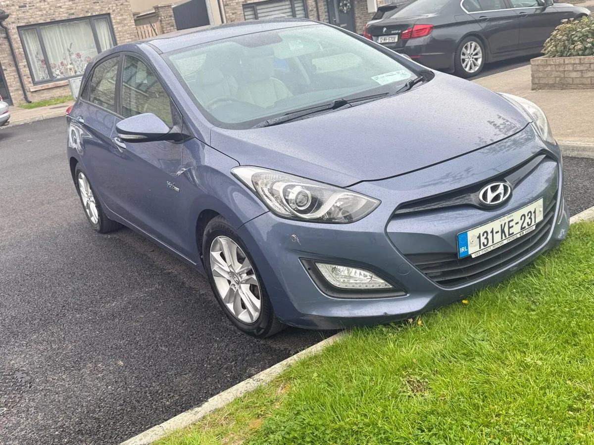 132 Hyundai I30 Deluxe - 1.6 CDRI - NCTD 05/27 - Image 2