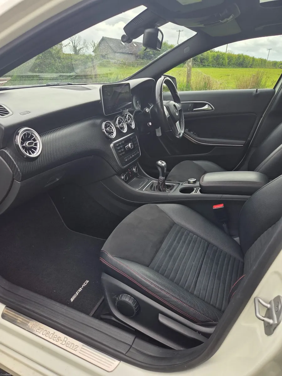 Mercedes-Benz A-Class 2014 - Image 2