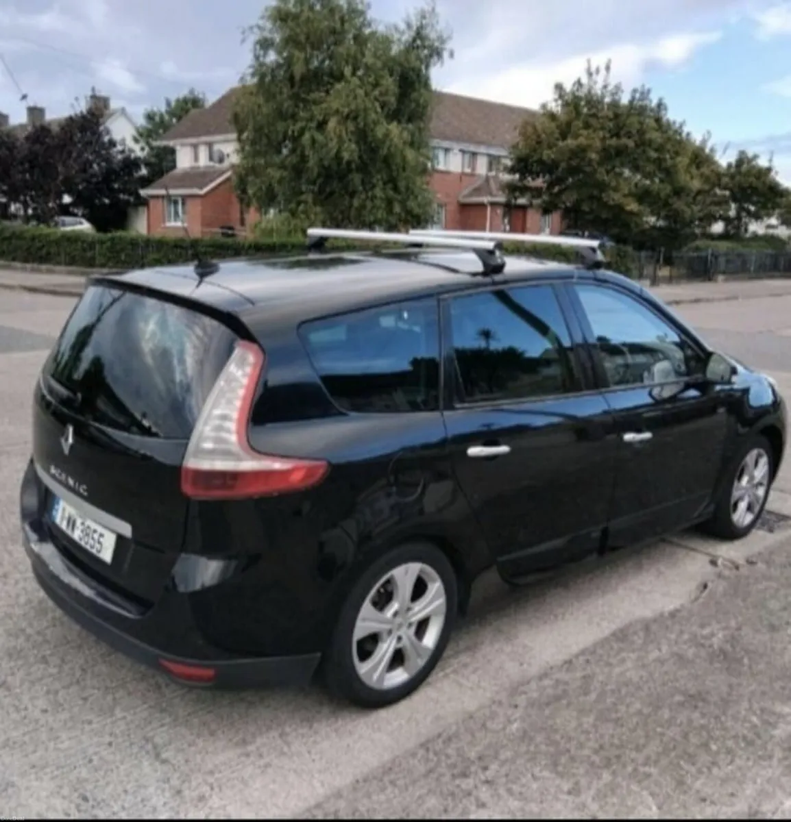 Car - Image 3