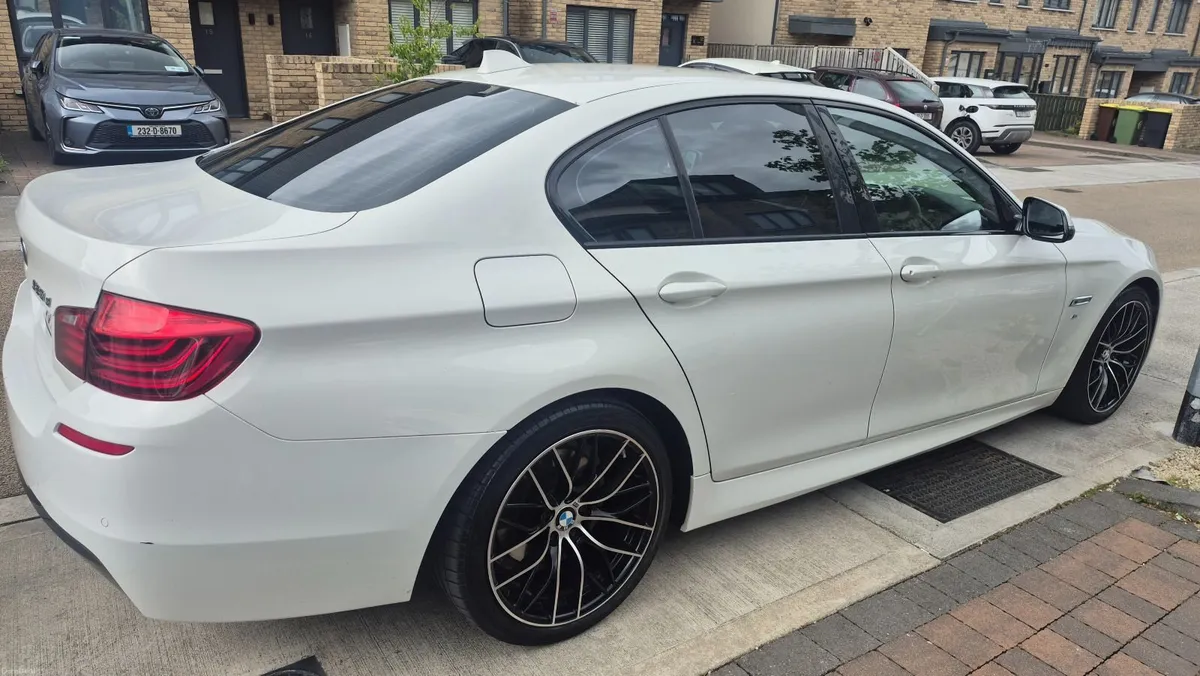BMW 5-Series 2014 - Image 2