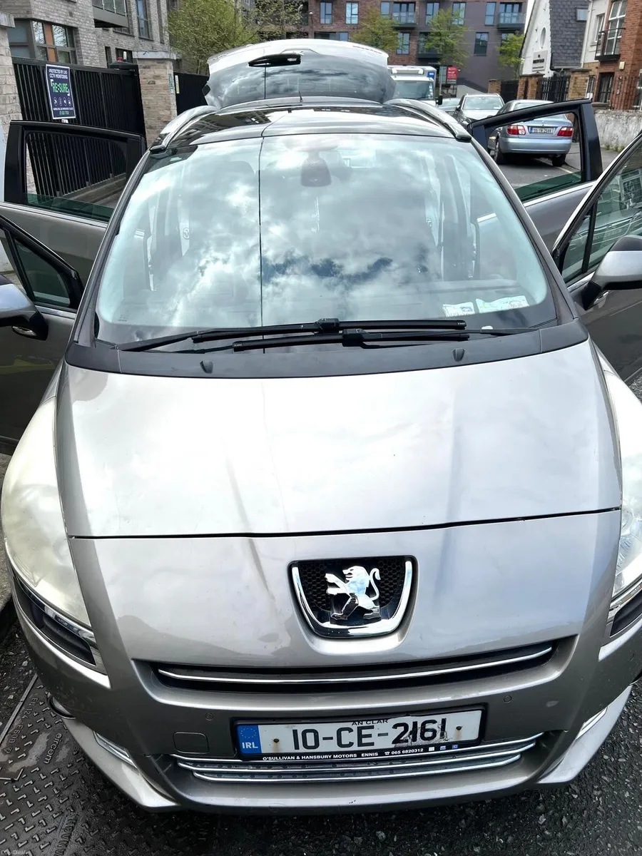 Peugeot 5008 2010 - Image 3