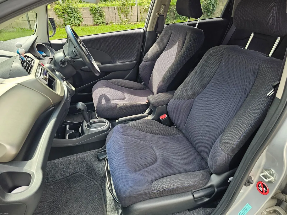 Honda Fit 2012 - Image 2