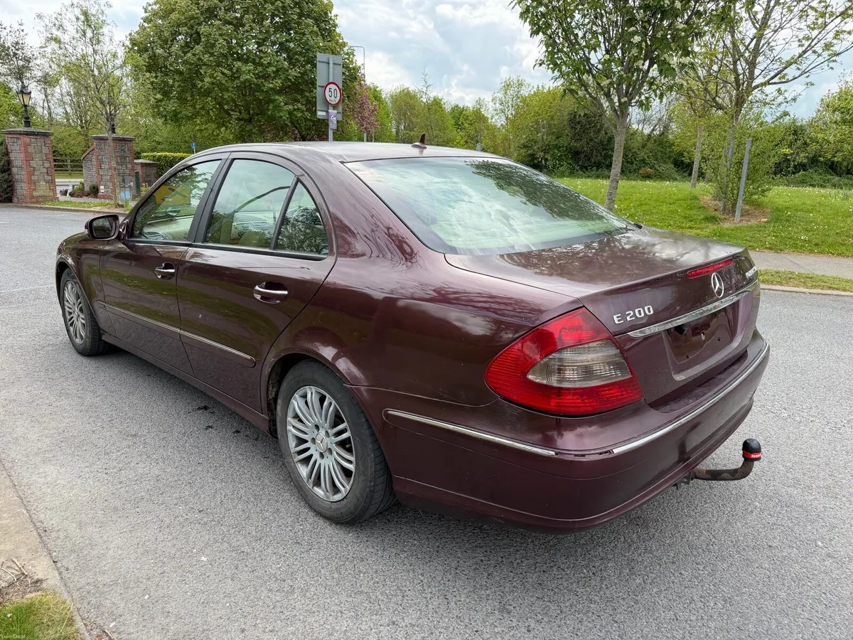 Mercedes E220 CDI automatic - Image 2