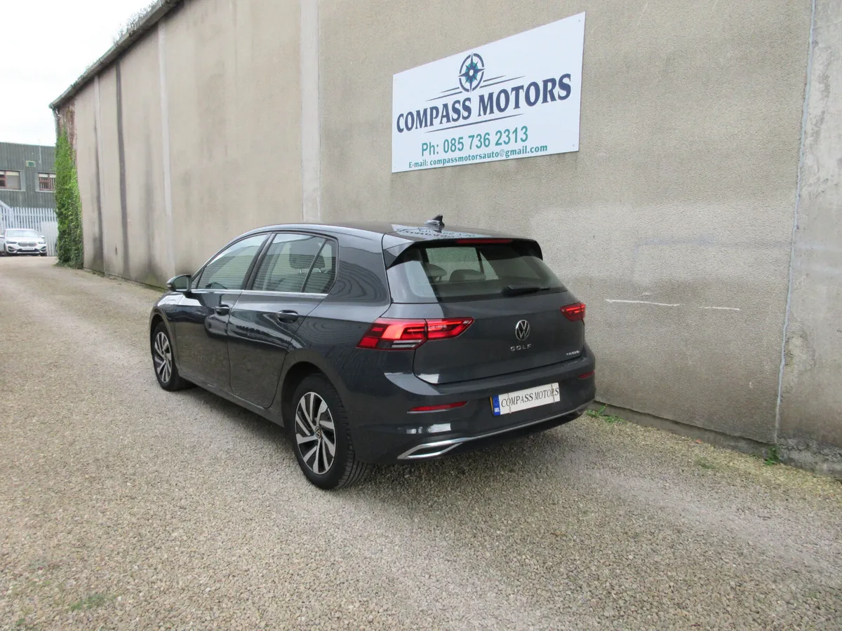 Volkswagen Golf 1.4 TSI E-HYBRID AUTOMATIC - Image 4