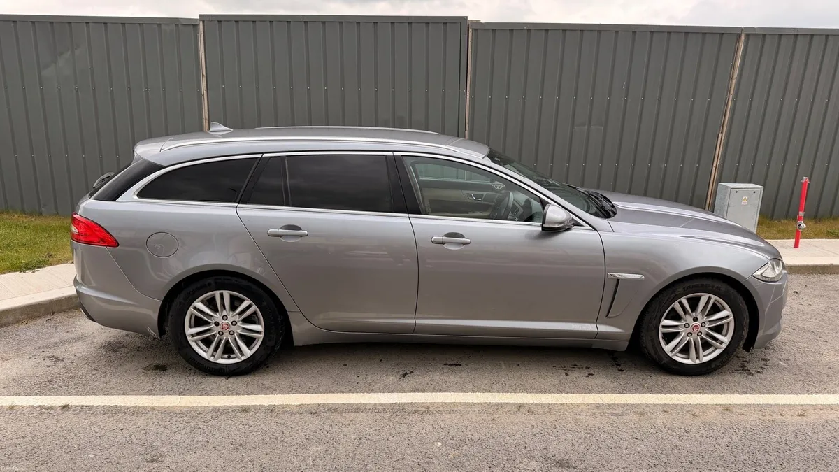 Jaguar Xf Sportbrake 2.2 Diesel - Image 4