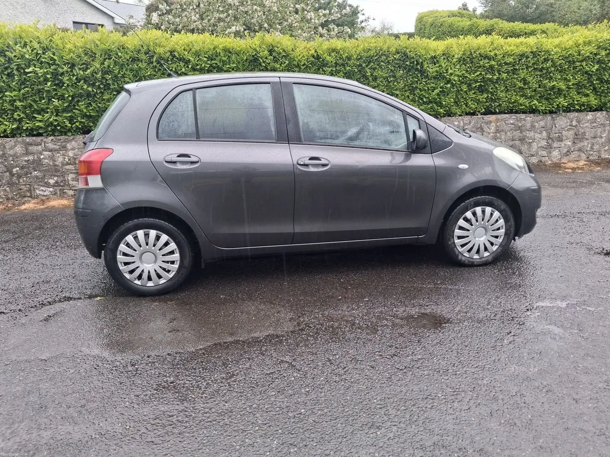 09 Toyota Yaris 1.0, new nct mar. 2027, taxed - Image 1