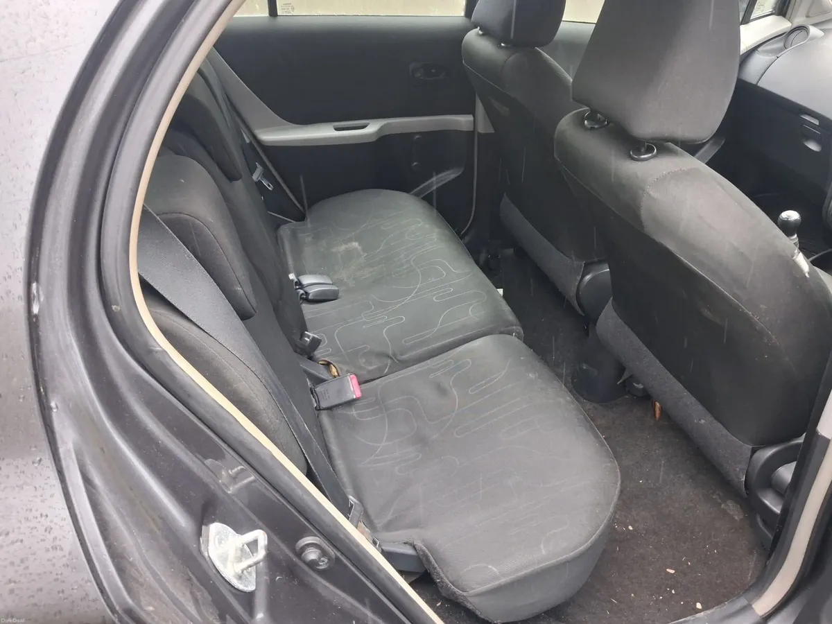 09 Toyota Yaris 1.0, new nct mar. 2027, taxed - Image 3