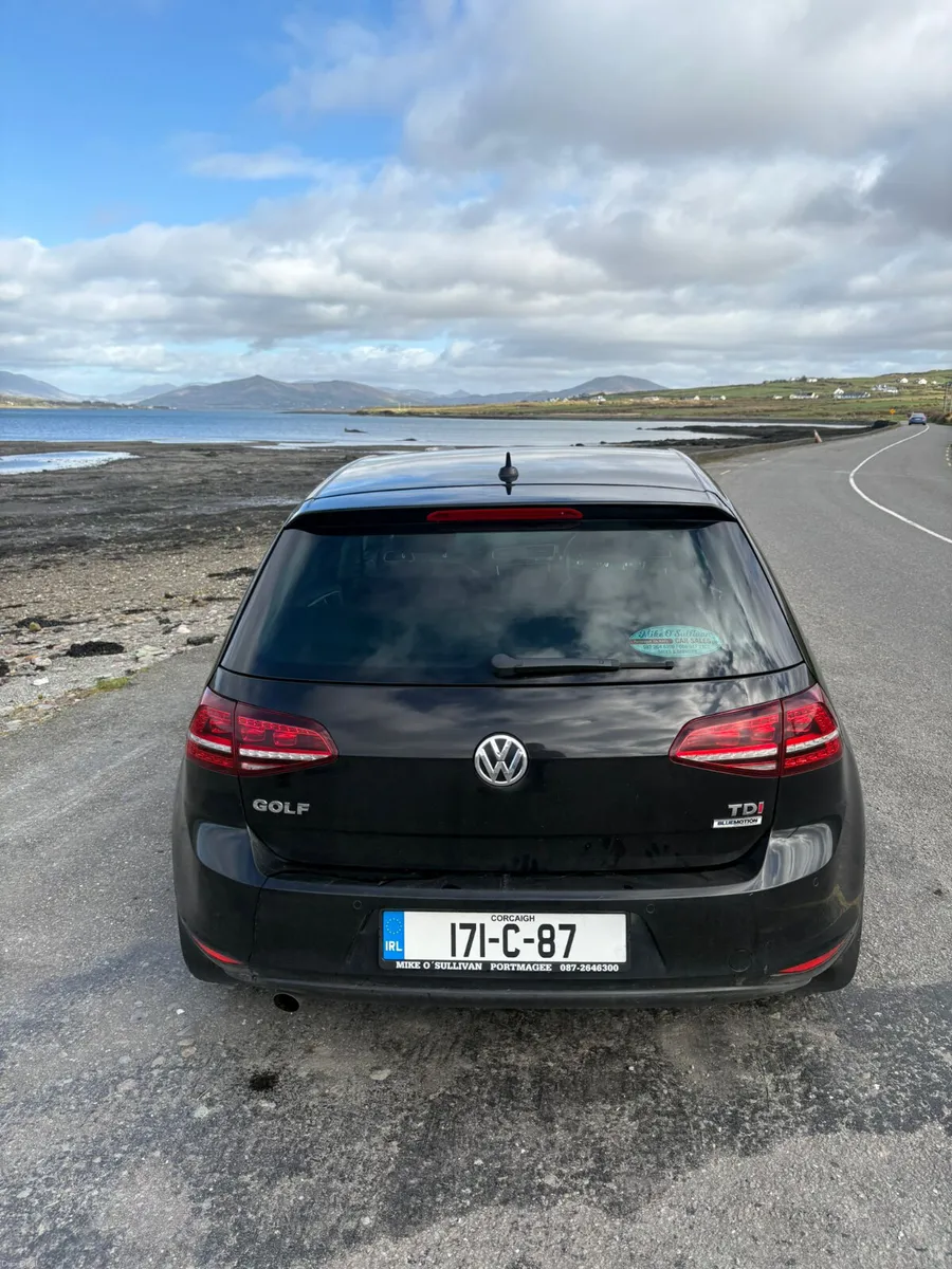 Volkswagen Golf 2017 - Image 2