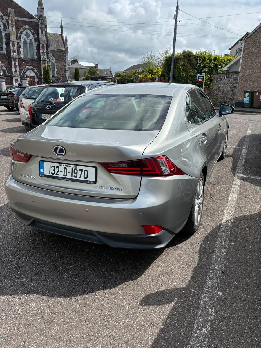 Lexus IS 2013 - Image 4