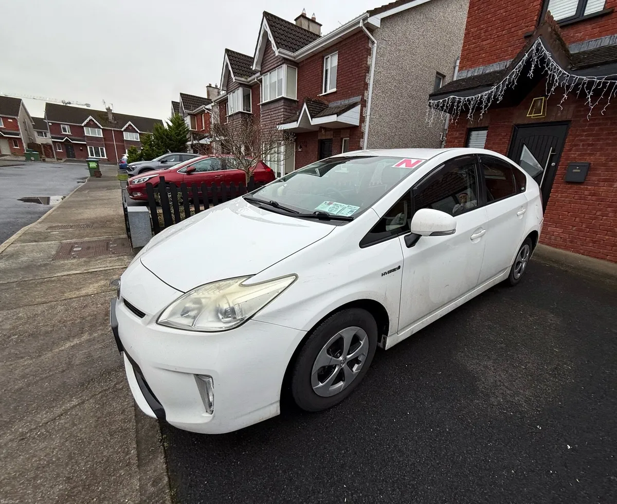 Toyota Prius 2013 - Image 3