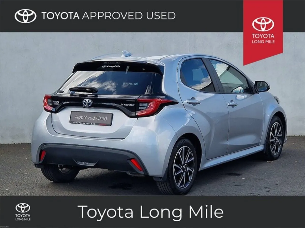 Toyota Yaris 1.5 Hybrid Luna Sport 5dr - Image 3
