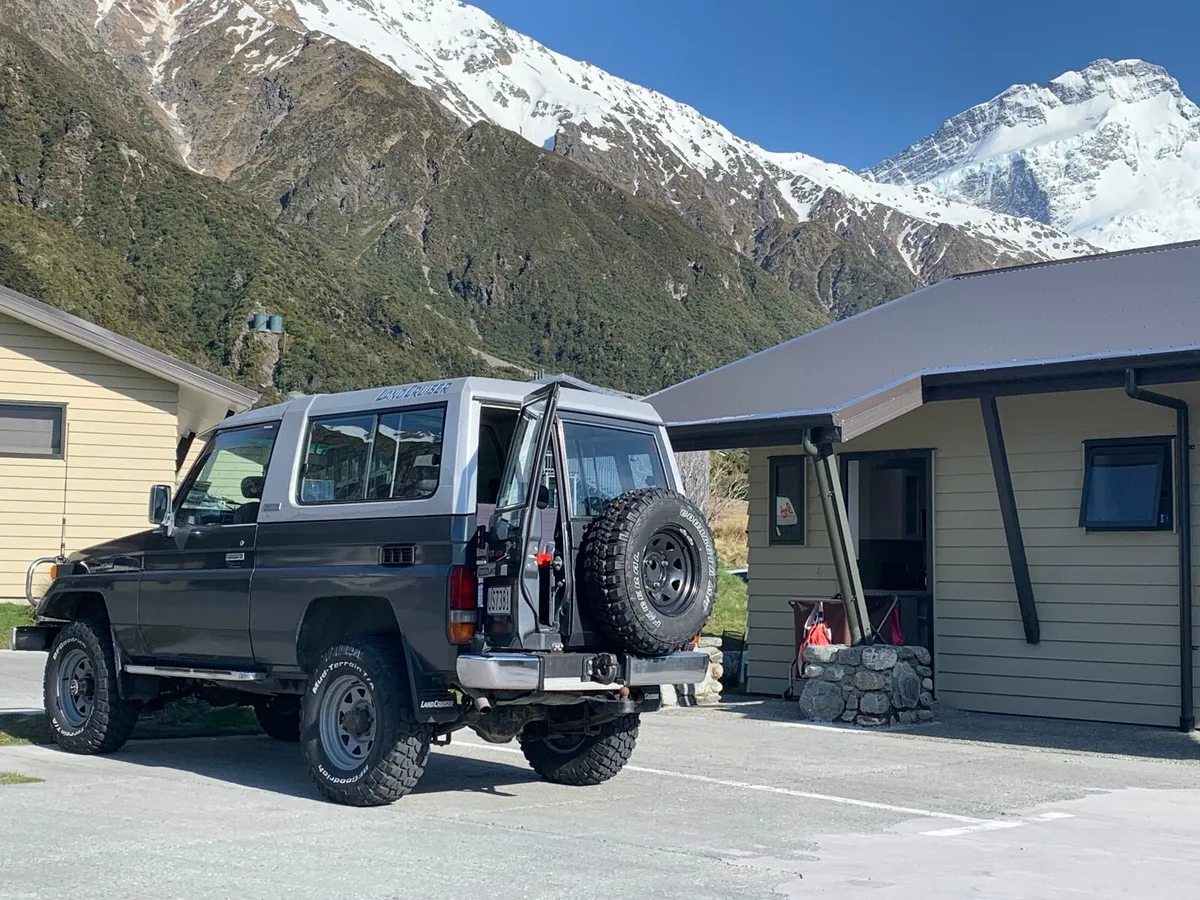 Toyota Landcruiser - Image 4