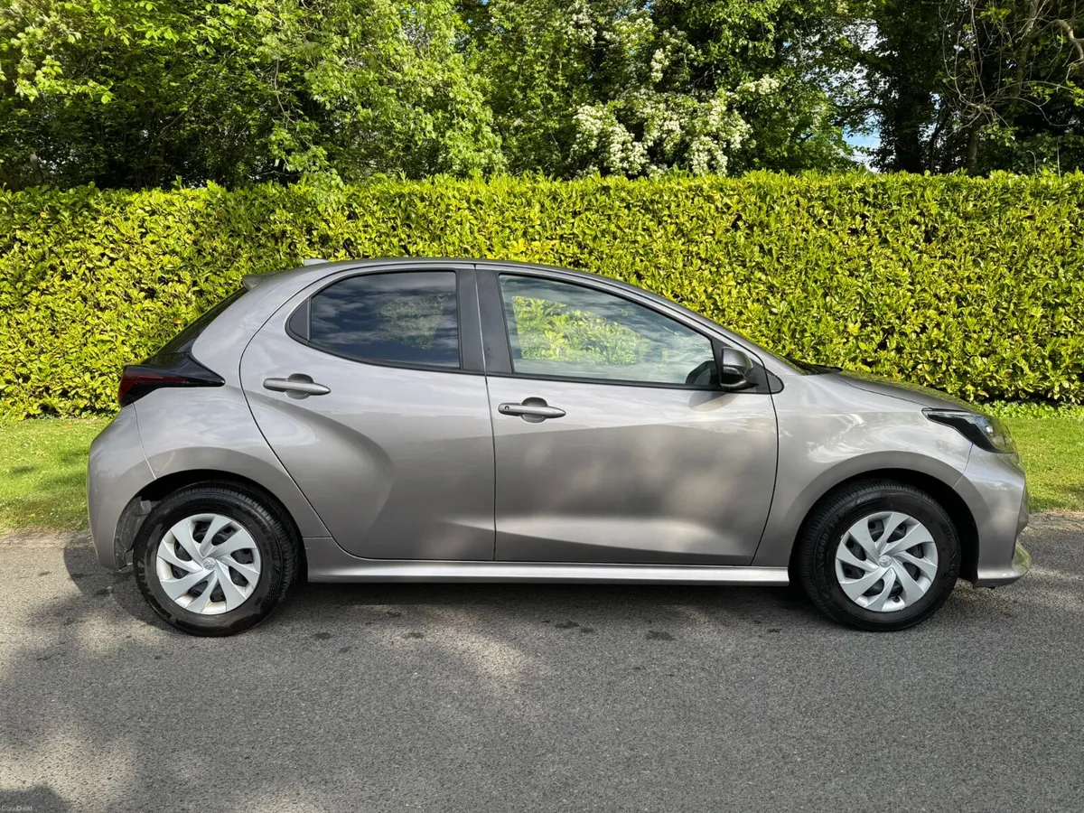 2021 Toyota Yaris Hybrid X  Low Kms €12,950 - Image 2