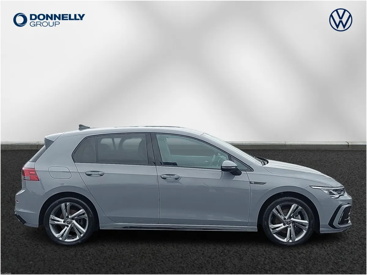 Volkswagen Golf Diesel Hatchback R-Line - Image 4