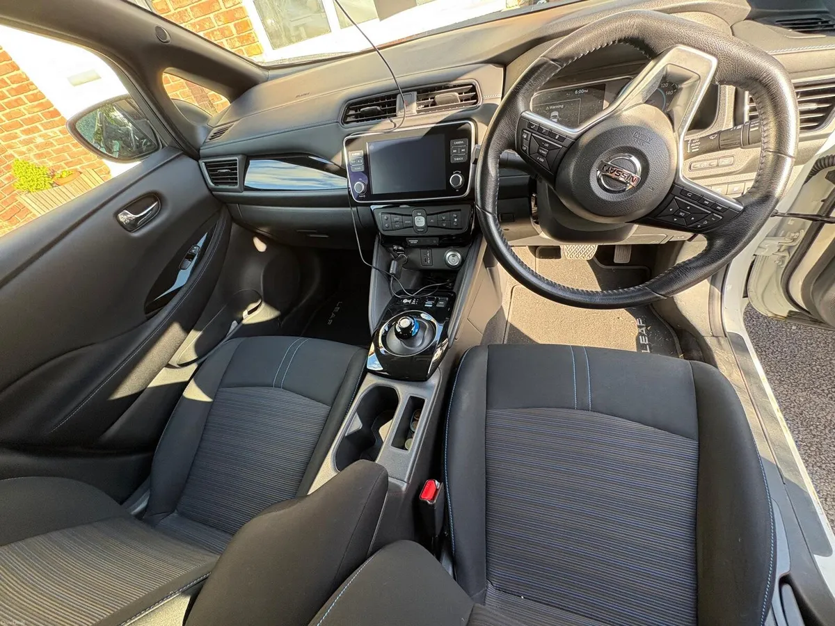 Nissan Leaf SV Premium 40kWh - Image 3