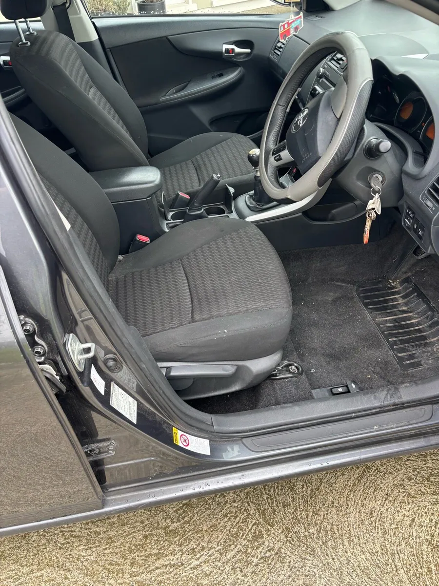 2012 Toyota Corolla - Image 3
